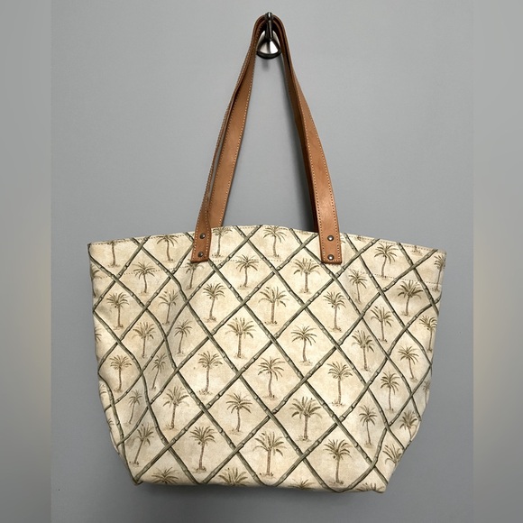 Accessories Unlimited beige canvas tote with palm trees in bamboo grids - Picture 2 of 4